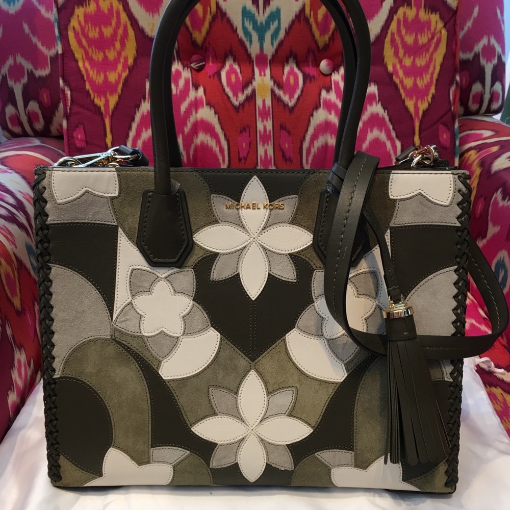 Michael Kors Mercer Green Leather NWOT Handbag